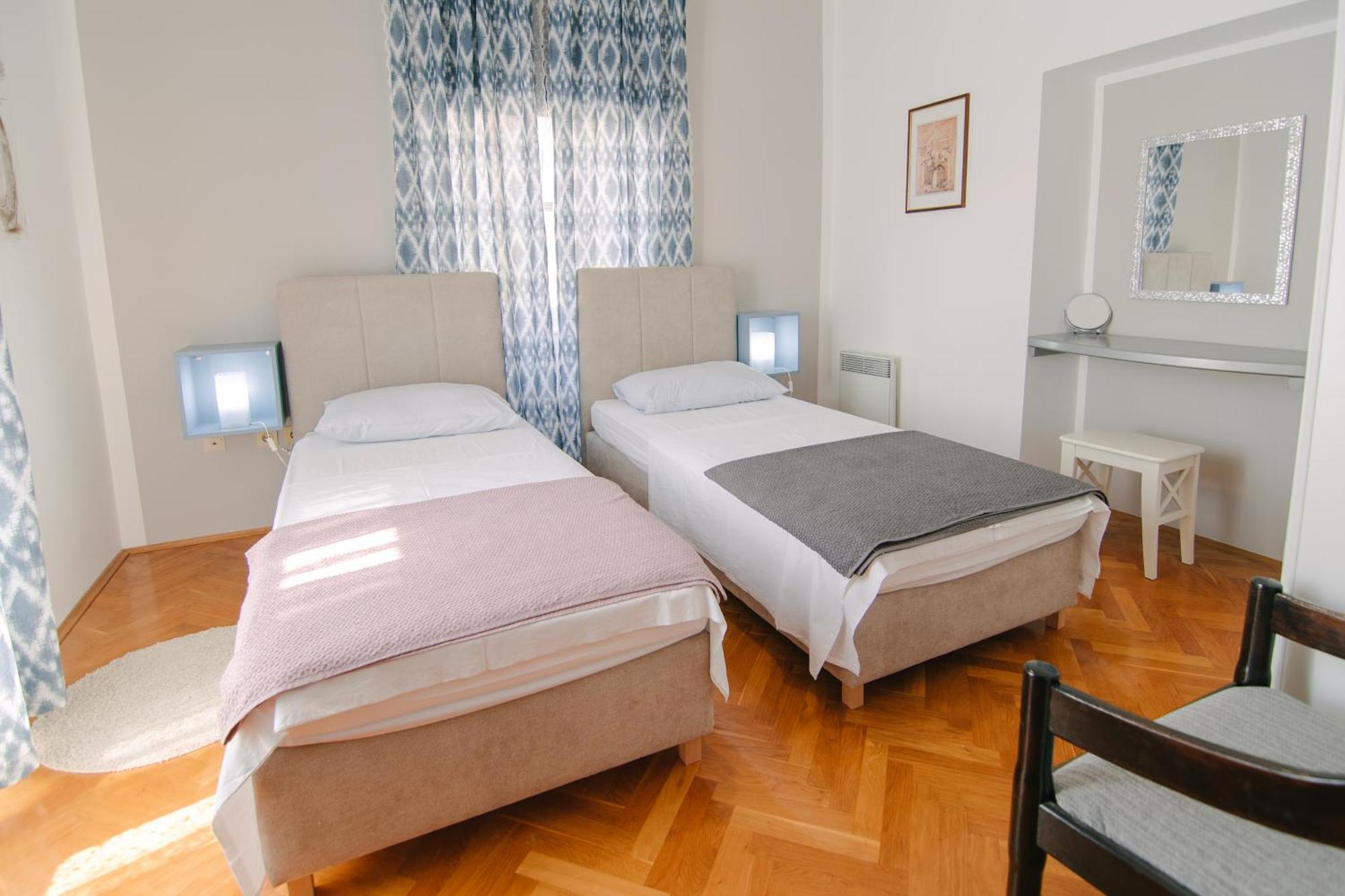 Apartments Sab โอกูลิน ภายนอก รูปภาพ